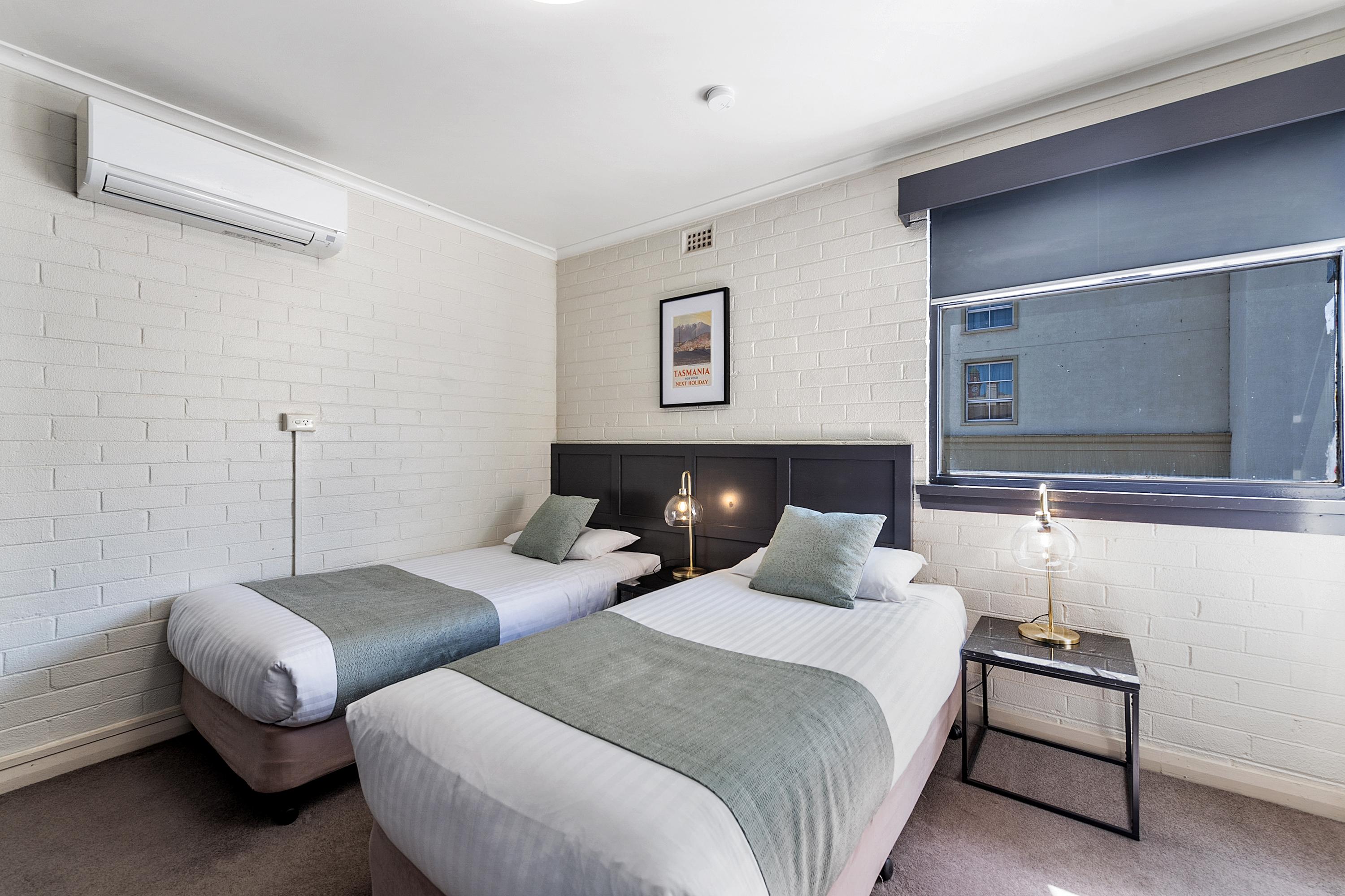 The Cornwall Historic Hotel Launceston Bagian luar foto