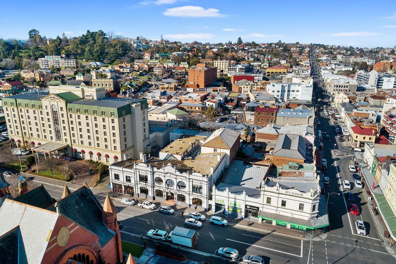 The Cornwall Historic Hotel Launceston Bagian luar foto